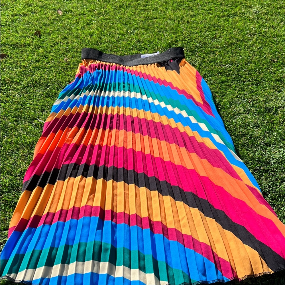Sadie & Love Vibrant Multicolor A-Line Skirt size medium